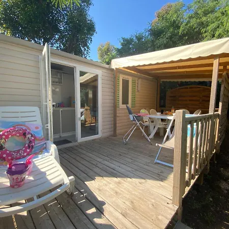 De La Treille 캠프장