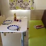 De La Treille 4*